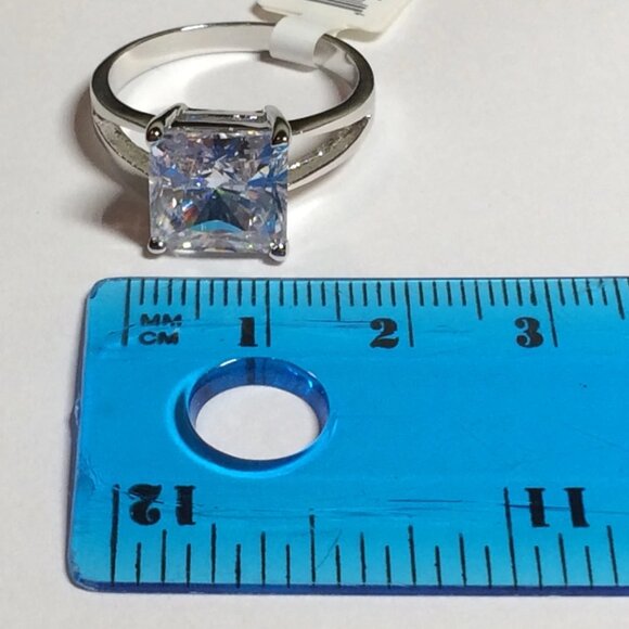 Cubic Zirconia Solitaire Cocktail Ring Size 9 10 Princess Cut Silver Plated - Picture 12 of 13